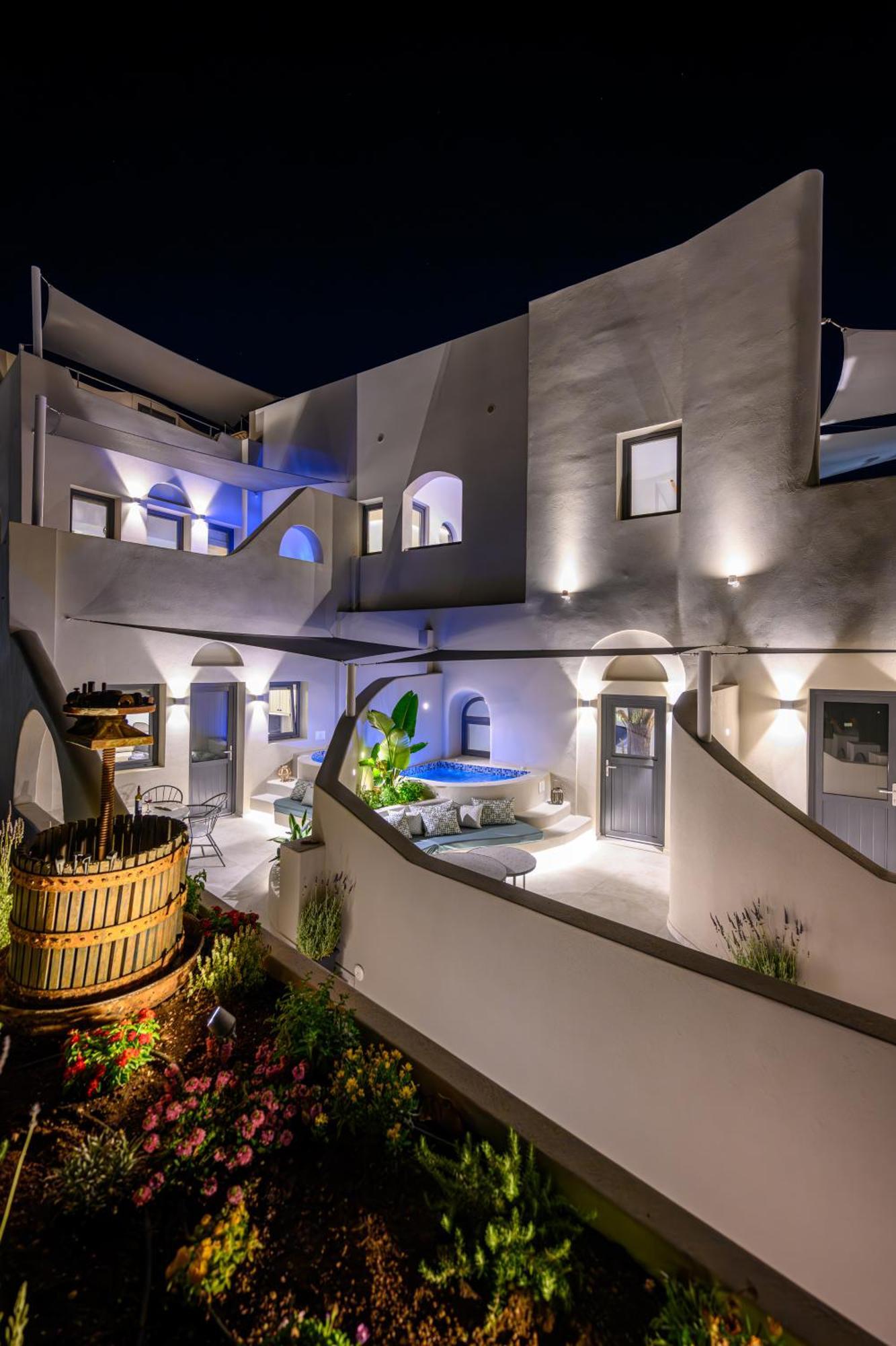 Galaria Serenity Suites Vothon Exterior photo