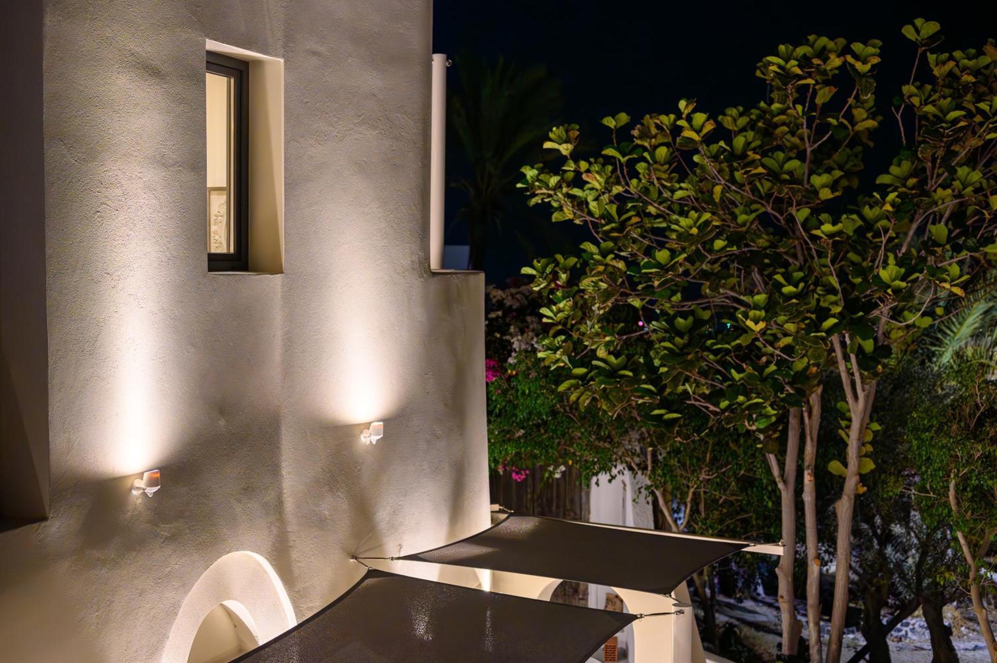 Galaria Serenity Suites Vothon Exterior photo
