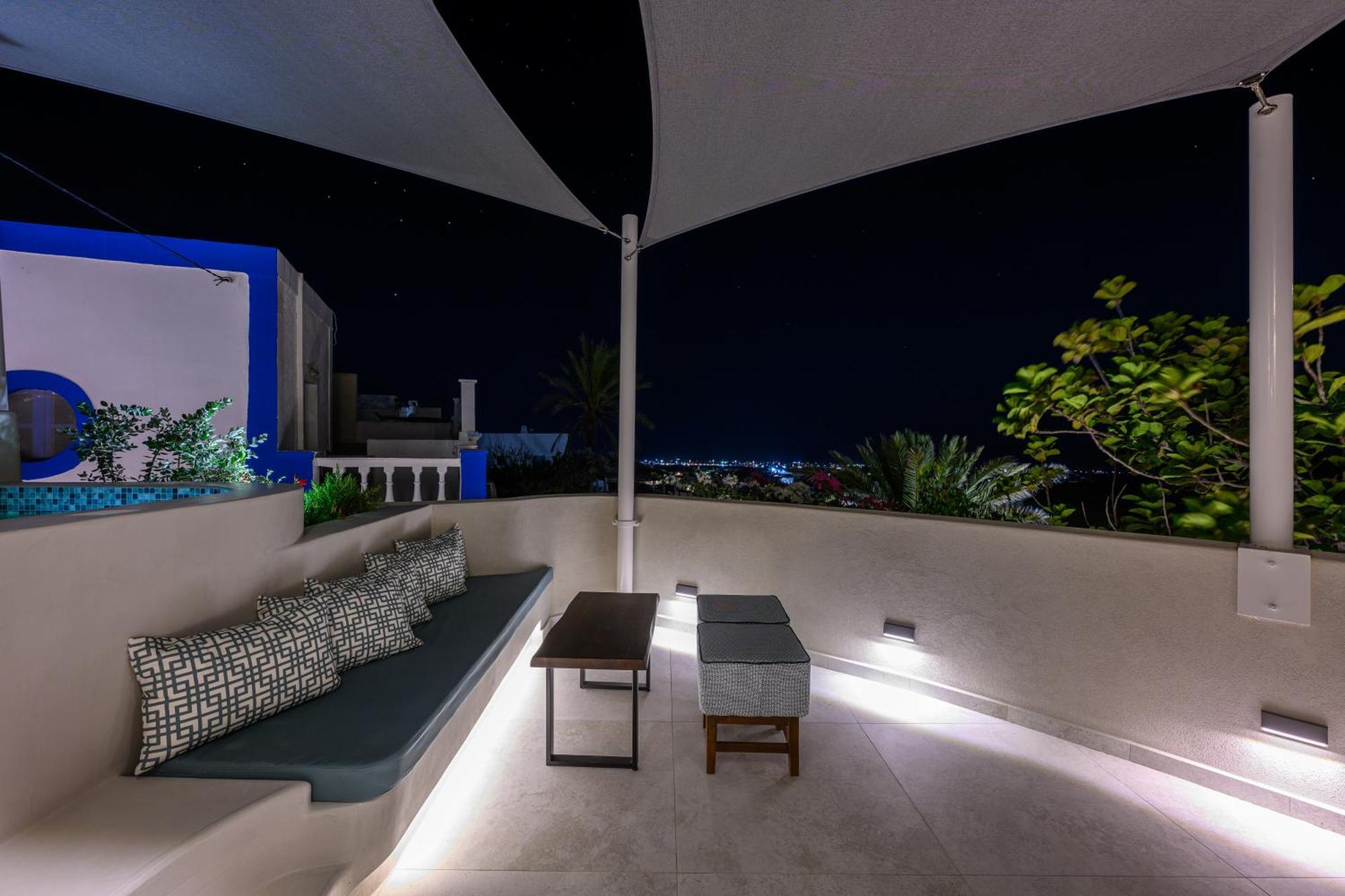 Galaria Serenity Suites Vothon Exterior photo