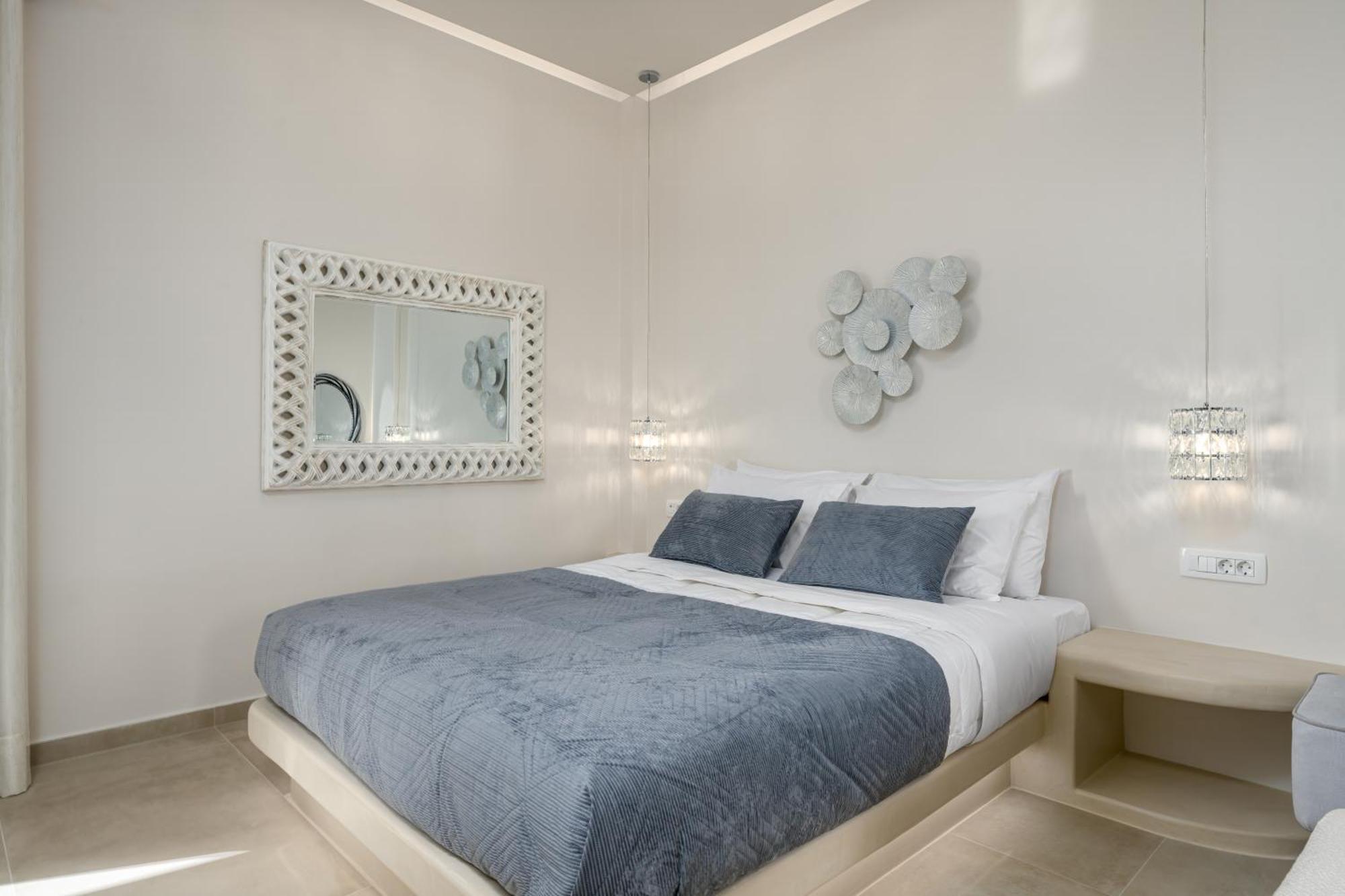 Galaria Serenity Suites Vothon Exterior photo